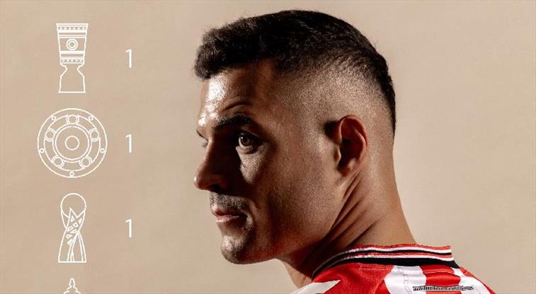 Granit Xhaka Resmen Sunderland'de: 3 Yıllık Sözleşme İmzalandı