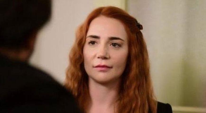 Aylin Aslım’dan Plaj Tartışmasına Sert Tepki: “Oğlumdan Rahatsız Olanlara İki Çift Lafım Var”