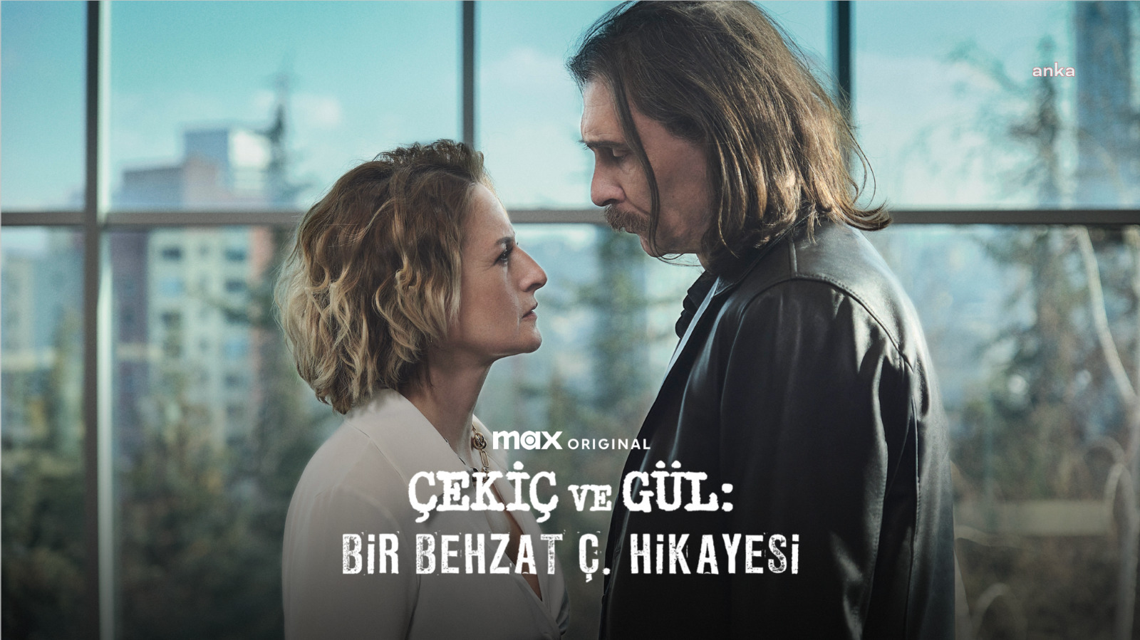 Behzat Ç. Geri Döndü: “Çekiç ve Gül”ün İlk Bölümü Etimesgut’ta Coşkuyla İzleyiciyle Buluştu