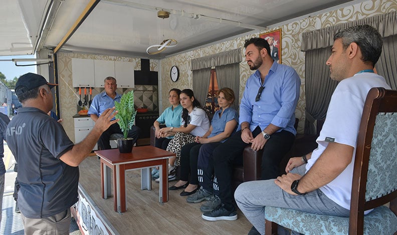 BUSKİ Personeline Deprem Simülasyonu ile Gerçekçi Eğitim: “Çök-Kapan-Tutun” Tatbiki Yapıldı