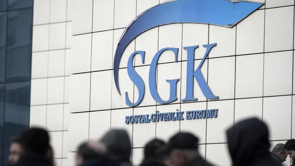 SGK’dan Emeklilikte Büyük Denetim: Binlerce Kişinin Maaşı Kesilecek, Geri Ödeme Başlıyor